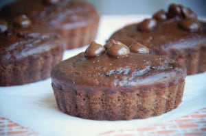 Chocolade-courgette cakejes