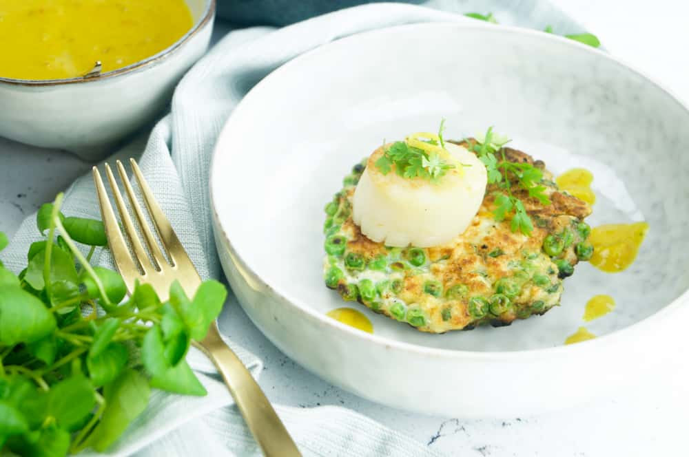 Coquilles waterkers erwt fritters currysaus-1