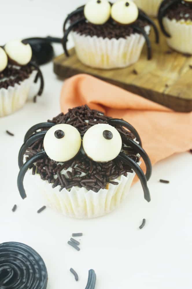 Atletisch Verlichting Verleiding Spinnen cupcakes voor Halloween - Elien's Cuisine