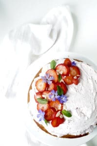 Yoghurtcake met aardbeien
